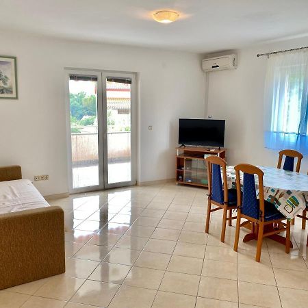 Apartments Malinska - Apartment 4 Luaran gambar